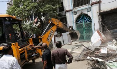 Hindistan’daki sivil toplum kuruluşları hükümetin cami yıkma girişimlerini kınadı