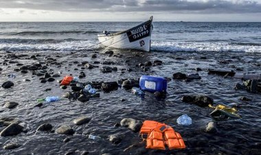 İspanya'da göçmenleri taşıyan tekne battı: 4 ölü, 1 kayıp