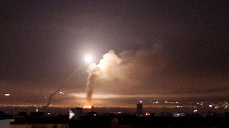 İşgalci ABD'nin Suriye'deki askeri üssüne roketli saldırı