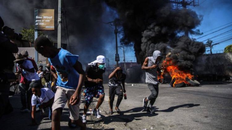 Haiti'de çeteler başkent sokaklarını ele geçirdi