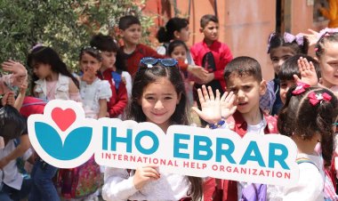 IHO EBRAR Gazzeli yetimleri bayramda sevindirdi