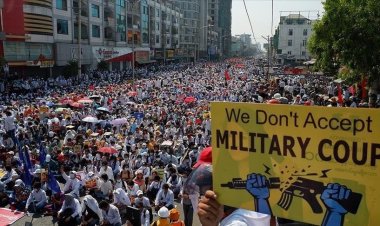 Myanmar'da 'gölge hükümet' direniş güçlerinin ülkenin yarısını kontrol ettiğini savundu