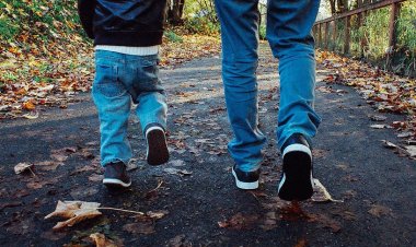 Hollanda'da devlet yetkililerin hatası nedeniyle 1675 çocuk ailelerinden alındı