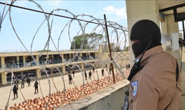 El Salvador'da 'çetelerle savaş': 50 günde 30 bin kişi tutuklandı