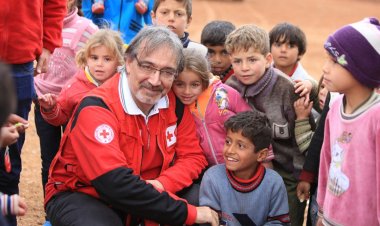 IFRC Başkanı Rocca: Avrupa, Ukraynalılar ile dünyanın farklı yerlerinden gelen mültecilere "çifte standart" uyguluyor