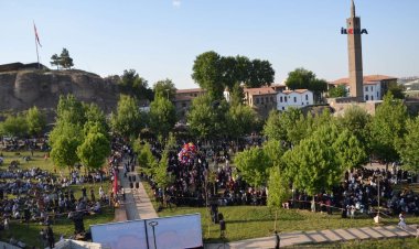 Diyarbakır'ın fethinin 1383'üncü yıl dönümü coşkuyla kutlandı