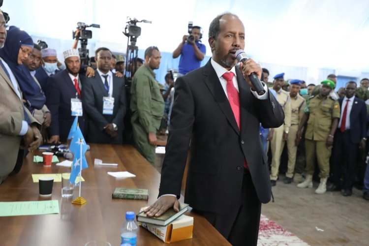 Somali'nin yeni seçilen Cumhurbaşkanı Hasan Şeyh Mahmud göreve başladı