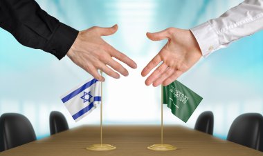 WSJ: Suudi Arabistan ve İşgalci İsrail, ABD arabuluculuğunda ilişkilerini normalleştirmeye çalışıyor