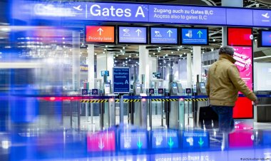 Avrupa'da havalimanlarında grev krizi: Yüzlerce uçuş iptal edildi