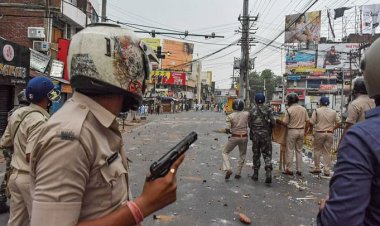 Hint polisi Müslümanlara saldırdı: 2 genç şehid oldu