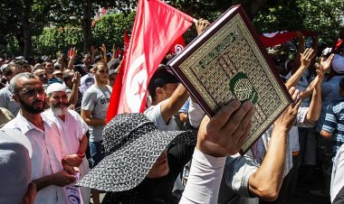 Nahda Hareketi: 'Tunus'un dini İslam'dır' maddesini Anayasa'dan çıkarma girişimleri var