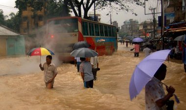 Bangladeş'te şiddetli yağışların yol açtığı sellerde 36 kişi hayatını kaybetti