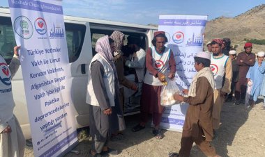 Afgan depremzedelere yönelik yardımlar devam ediyor