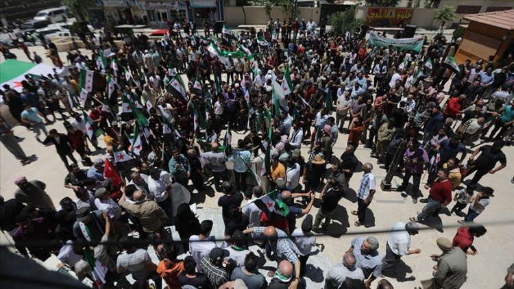 Tel Rıfatlılar YPG ile Esed rejimini protesto etti