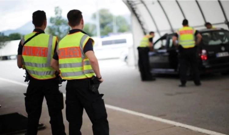 Almanya, geçici olarak sınırlarda kontrol yapacak