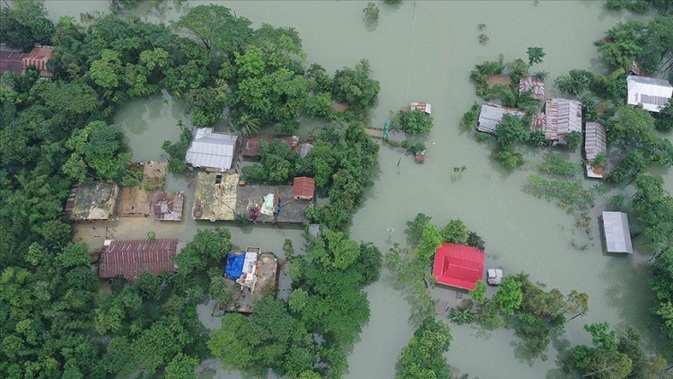 Bangladeş'te son yüzyılın en büyük sel felaketi yaşanıyor