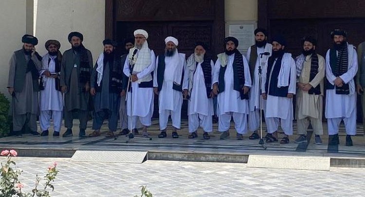Afganistan İslam Emirliği, yaklaşık 3 bin 500 alim ve ileri gelenle istişare toplantısı düzenledi