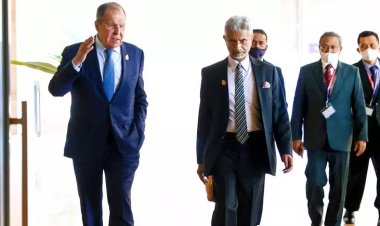 G20 toplantısında Lavrov salonu terk etti