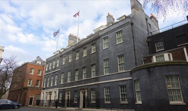 İngiltere'de Muhafazakar Parti liderliği ve başbakanlık koltuğu için 8 aday yarışacak