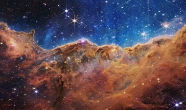 NASA'nın paylaştığı yeni fotoğraflarda nebula ve galaksilerin sırları saklı