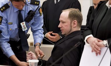 Norveç'te 77 kişinin öldüğü  terör saldırılarının üzerinden 11 yıl geçti