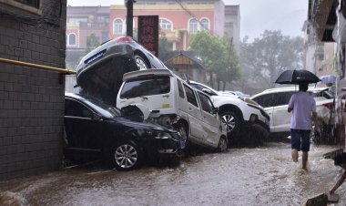 Çin'i kasırga vurdu