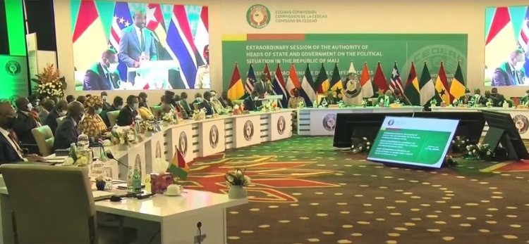 ECOWAS, Mali ve Burkina Faso'ya yönelik yaptırımları kaldırdı