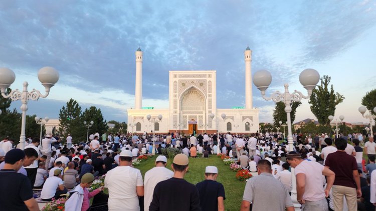 İslam Alemi Kurban Bayramı'nı idrak ediyor