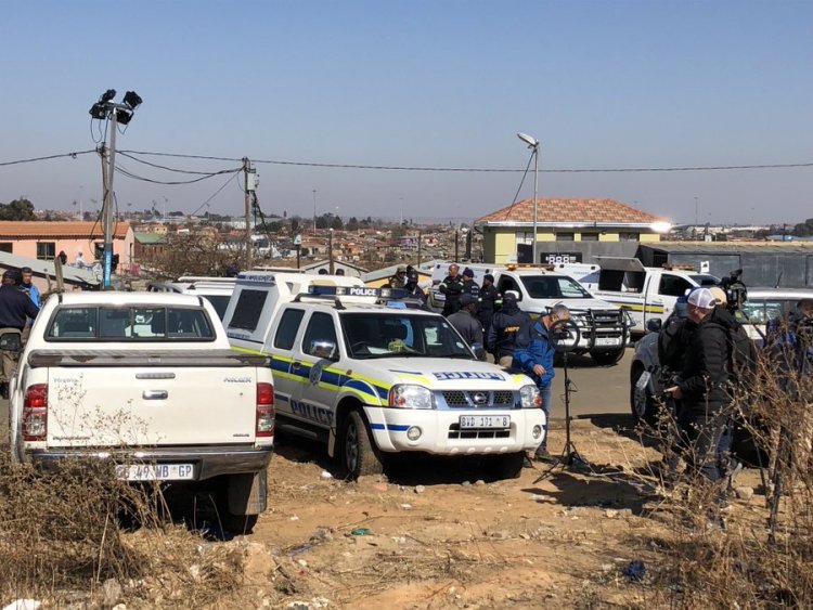 Güney Afrika'da silahlı saldırı: 14 ölü