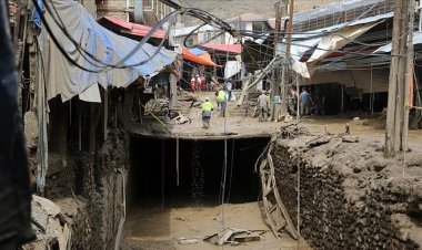 İran'da şiddetli yağışlarla oluşan sellerde can kaybı 76'ya yükseldi