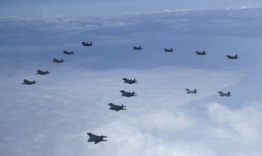 Çin'e ait 27 savaş uçağı Tayvan'ın 'hava savunma sahasına' girdi