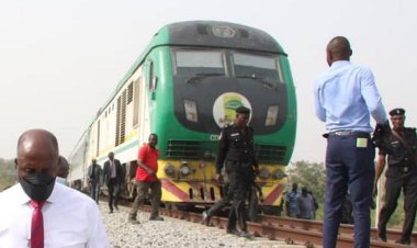 Nijerya'da güvenlik sorunları nedeniyle tüm tren seferleri durduruldu