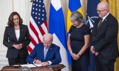Biden, İsveç ve Finlandiya'nın NATO'ya katılımını onayladı