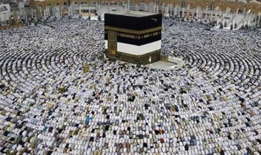 Suudi Arabistan tüm vize türlerine umre yapma izni verdiğini açıkladı