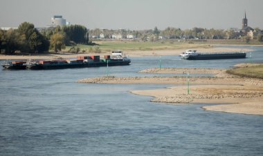 Almanya'da kuraklık nehir taşımacılığını vurdu: Ağır sanayi alarm veriyor