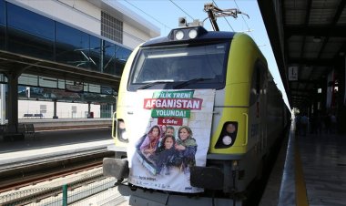 Türkiye'den 6'ncı grup "İyilik Trenleri" Afganistan'a uğurlandı