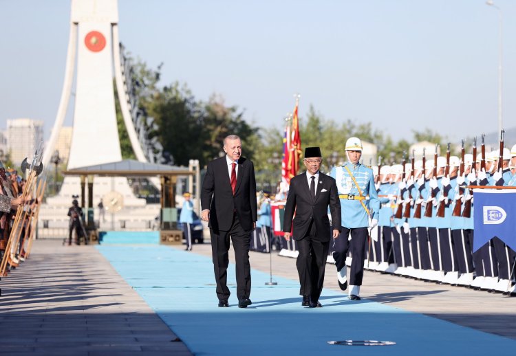 Erdoğan, Malezya Kralı Sultan Abdullah Şah'ı resmi törenle karşıladı