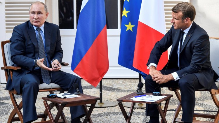 Putin, Macron ile Ukrayna meselesini ele aldı