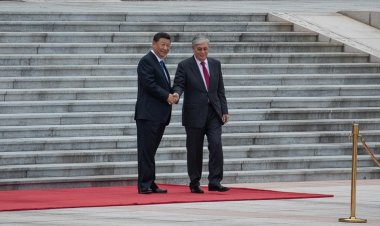 Çin Devlet Başkanı Şi Kazakistan'ın ardından Özbekistan'ı ziyaret etti