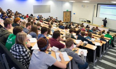 Hollanda'da öğrencilerin toplam kredi borcu 25,7 milyar avroya ulaştı