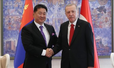 Erdoğan, Moğolistan Cumhurbaşkanı Khurelsukh ile bir araya geldi