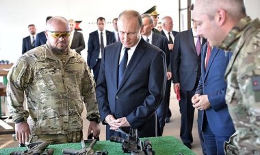Putin: Rusya'nın güvenliğini koruyacak gelişmiş silahlar üretmeye devam edeceğiz