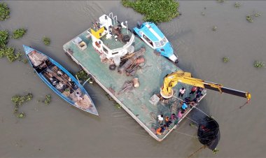 Bangladeş'te batan teknede 51 kişi öldü