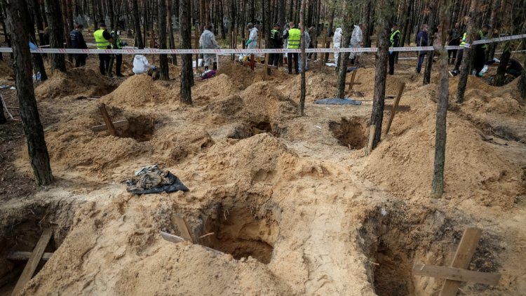 Rusya, İzyum şehrinde "Rus ordusunun toplu mezar açtığı" iddiasını yalanladı