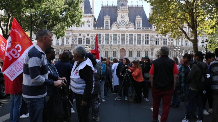 Fransa'da sağlık ve sosyal hizmet sektörü greve gitti