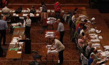 Avrupa'da halk Avrupa Parlamentosu seçimleri için sandık başında