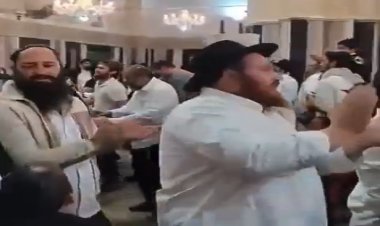 Yerleşimci çeteler iyice arsızlaştı: Hz. İbrahim Camisi'nde müzik şöleni düzenledi