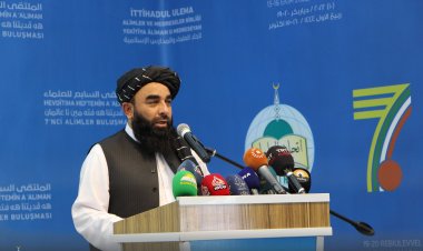 "İşgalcileri Afganistan'dan kovan ve İslami bir düzen kuran kardeşlerinizi unutmayın"