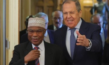 Lavrov, İslam İşbirliği Teşkilatı Genel Sekreteri İbrahim Taha ile Moskova'da görüştü