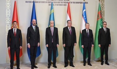 AB ve Orta Asya liderleri ilk kez bir arada